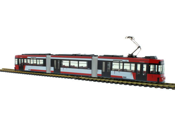 Adtranz Straßenbahn 1:87 H0<p> Gt6 Varainten<p>

Abmessungen der Modelle:
Breite: 2,8 cm, Höhe: 4 cm,
Länge: Gt 4 21 cm, Gt 6 31 cm